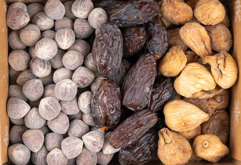 MIX TRADIZIONE NOCCIOLE DATTERI E FICHI