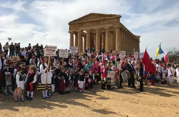 festa del mandorlo in fiore